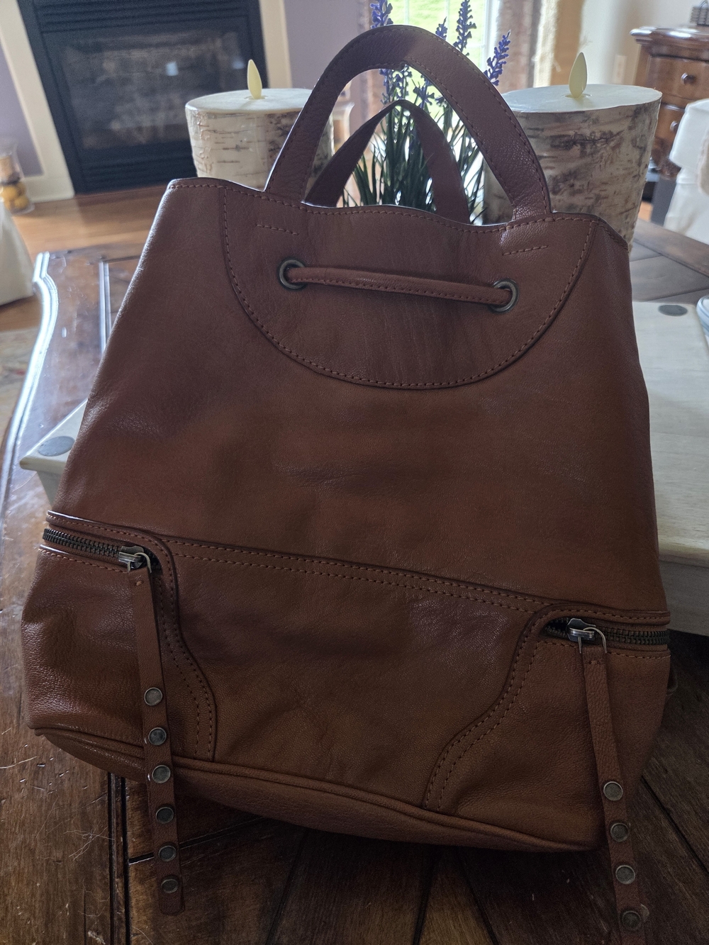 FRYE AND CO. Chestnut Brown Leather Convertible Backpack Tote